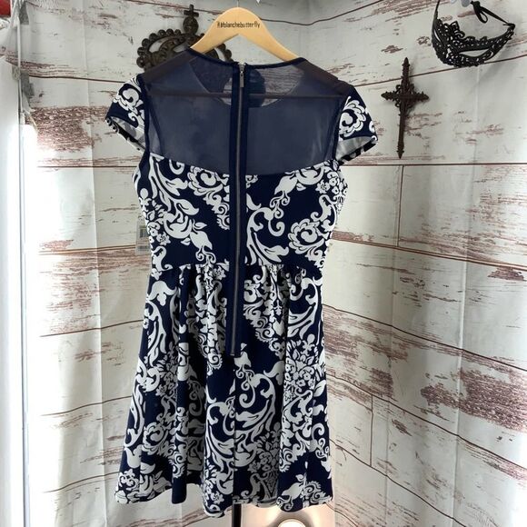 B Darlin Printer Fit & Flare Scuba Dress 7 / 8 - Picture 8 of 8